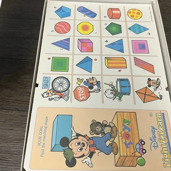 MB Disney Mickey Mouse Object Matching Light and Learn Vintage 1989 - Picture 6 of 8